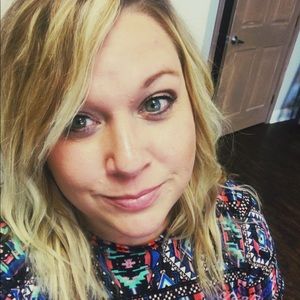 Meet your Posher, Julie